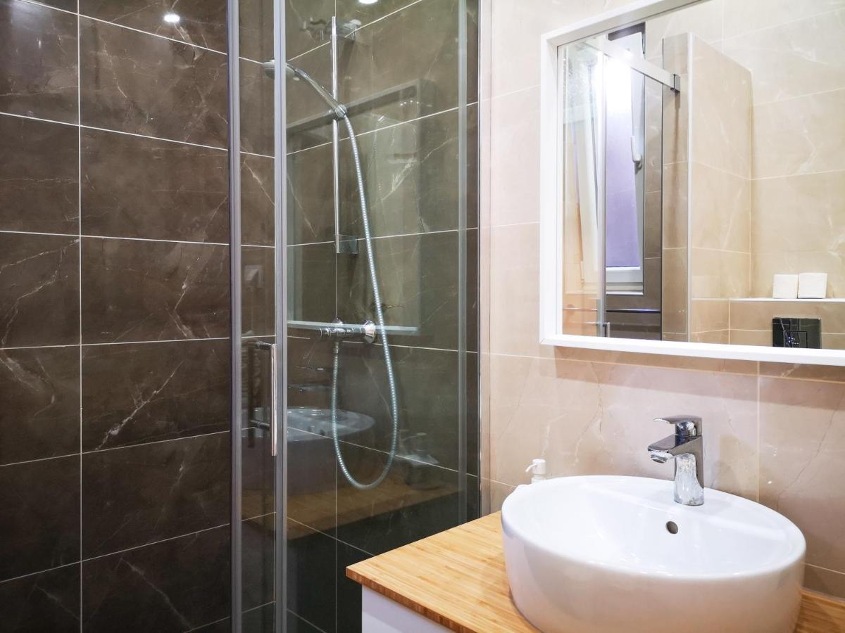 Filinhome Stefanovica Suite 8 نوفي ساد المظهر الخارجي الصورة